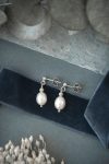 Boucles d'oreilles de mariée courtes en argent et pierres naturelles en perle