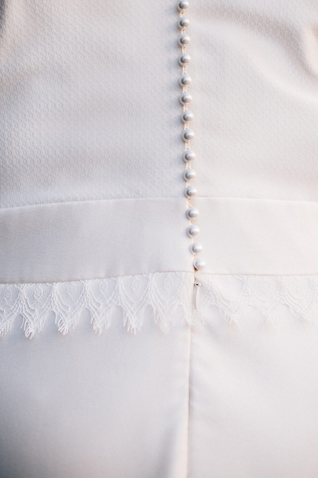 yael robe de mariee grande taille collection curvy voilette et dentelle geometrique sur jupe satin