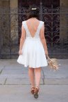 domitille robe de mariee civile dos ouvert transparent en guipure moderne jupe patineuse aix en provence
