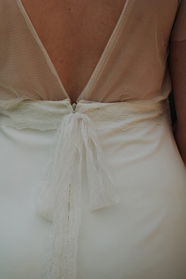 anne robe de mariee sur mesure taille haute ceinture noeud en dentelle dans le dos aix en provence