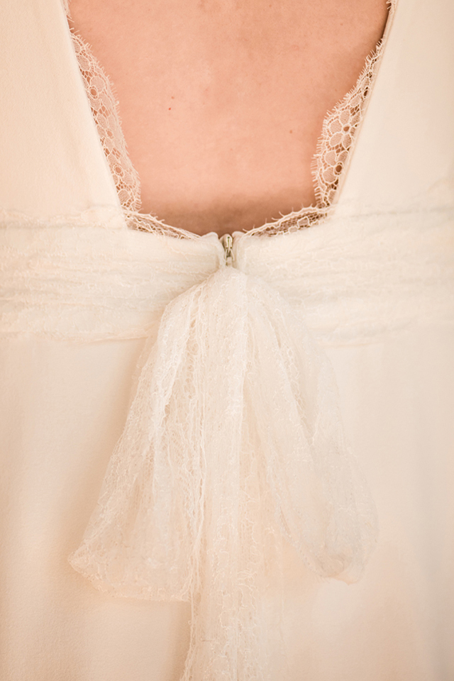 aurelie robe de mariee sur mesure dos nu bord dentelle ceinture noeud dans le dos l isle sur sorgue