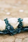 peigne juliette couleur hortensia bleu coiffure de mariage en fleurs stabilisees